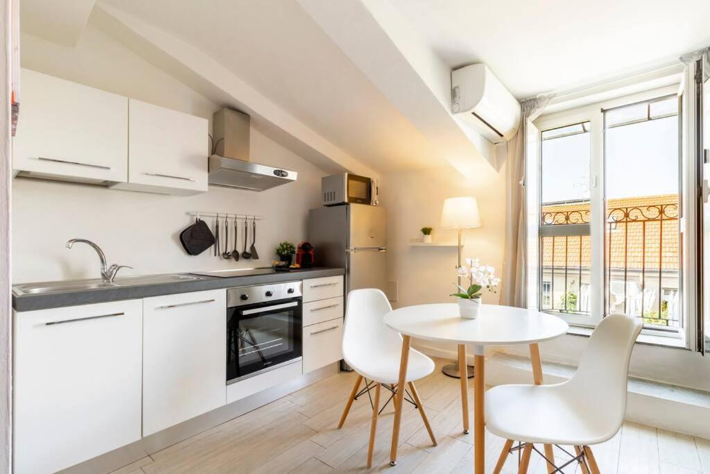 Centro Deluxe Suite Con Wi-Fi E Netflix Torino Dış mekan fotoğraf